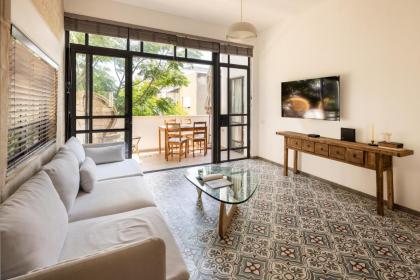 Rustic Charm in Tel Aviv's Center by Sea N' Rent - image 13