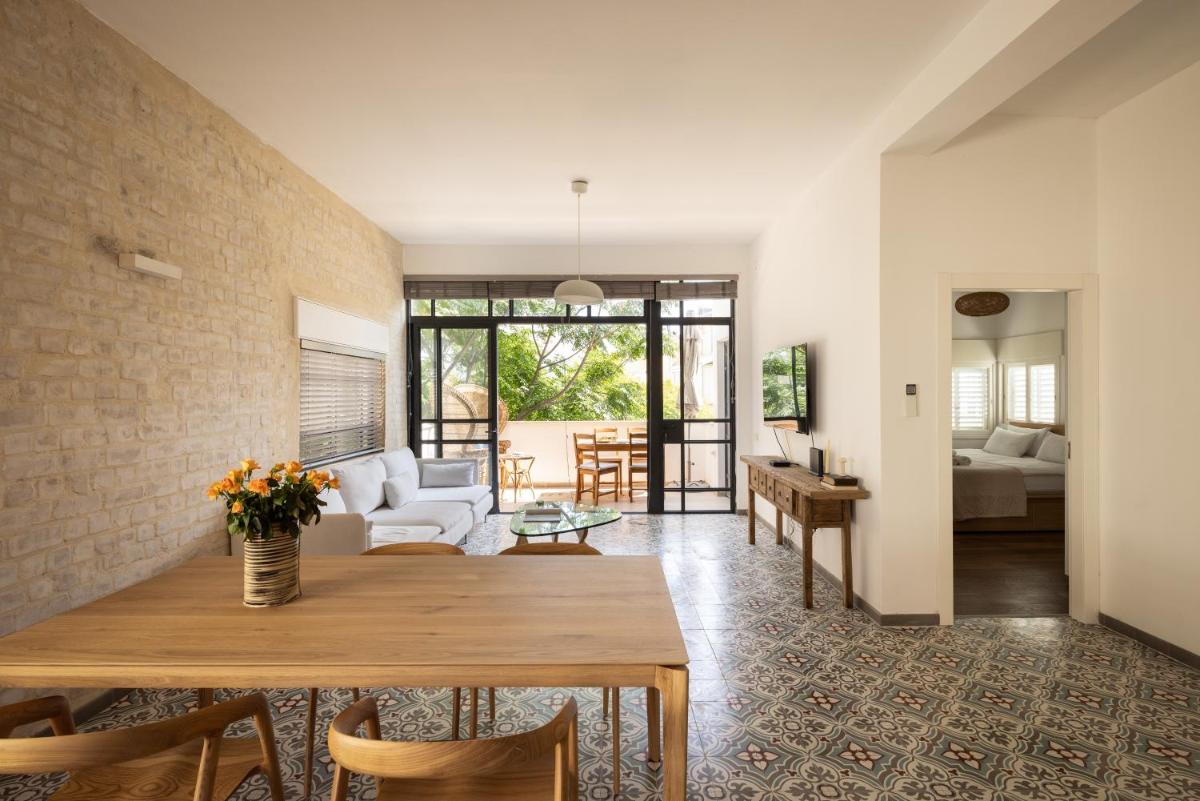 Rustic Charm in Tel Aviv's Center by Sea N' Rent - image 2