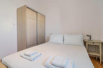 Penthouse 3BR in Ben Yehuda By Holiday Rentals - image 15