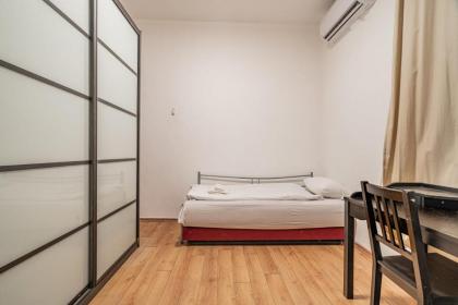 Penthouse 3BR in Ben Yehuda By Holiday Rentals - image 18