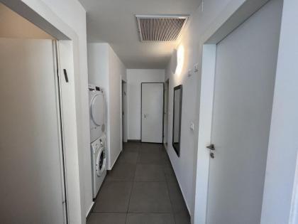 Geula 3 Bedrooms Apartment - image 13