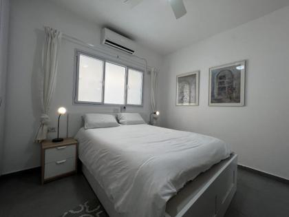 Yona Hanavi 2 Bedrooms Apartment - image 3