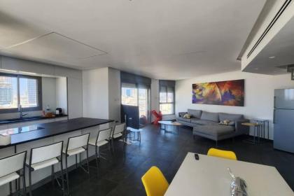 Modern Sky Penthouse 3BR with parking by HolyGuest - image 3