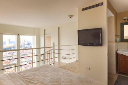 Duplex with insane view over TLV - image 14