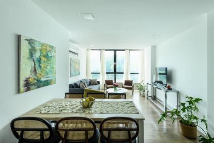 Modern & Bright 3BR Apt by Sea N' Rent - image 5