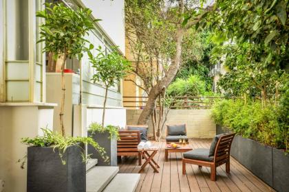 City Living at Tel Aviv's Famous Rothschild Boulevard by Sea N' Rent - image 2