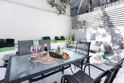 Modern & Chic Apartment w Patio Near Rothschild Blvd by Sea N' Rent - image 10