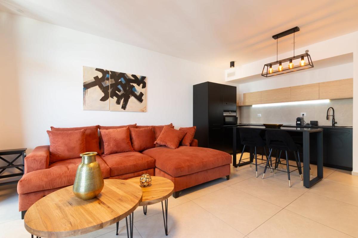 Buzzing Florentin new 1BR By Holiday Rentals - image 4